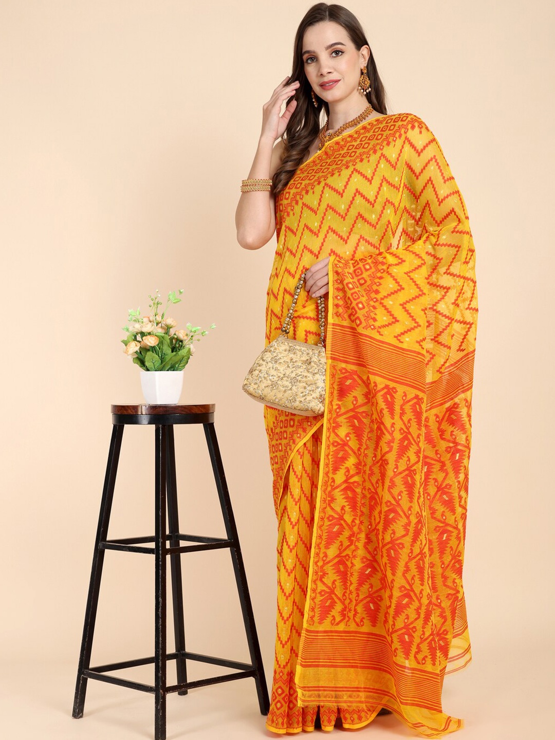 

SLAGHA Woven Design Cotton blend Jamdani Saree, Yellow