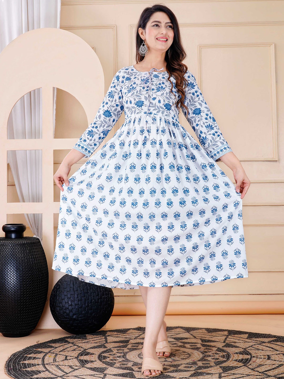

DSS FASHION Ethnic Motifs Printed Thread Work A-Line Kurta, White