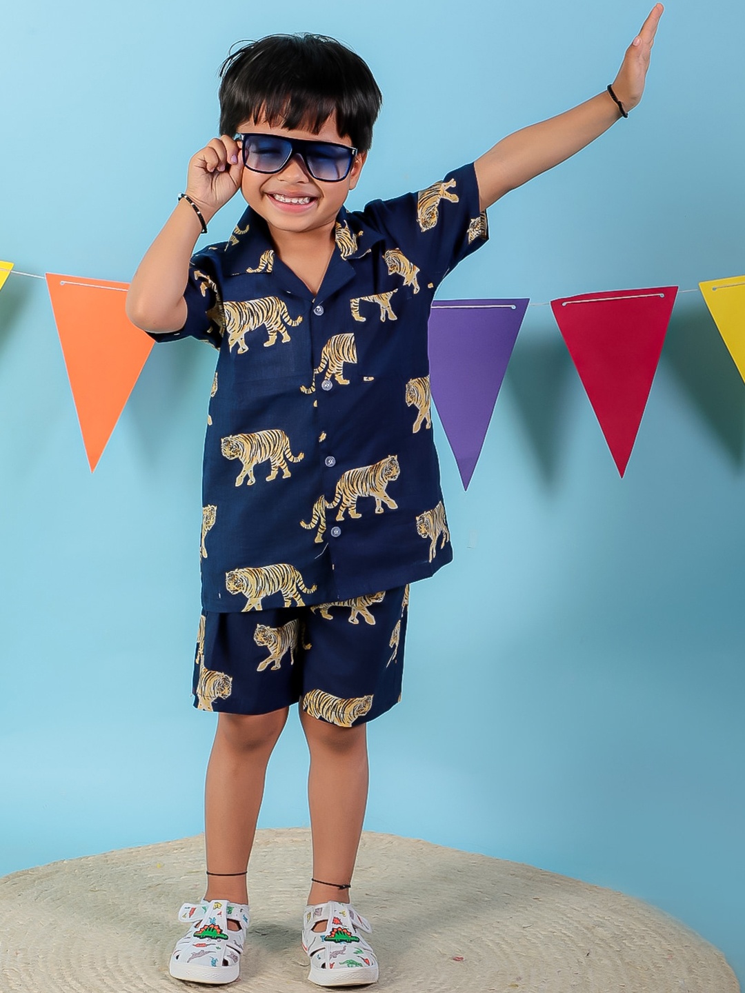 

Stuffie Land Boys Conversational Printed Pure Cotton Night suit, Navy blue
