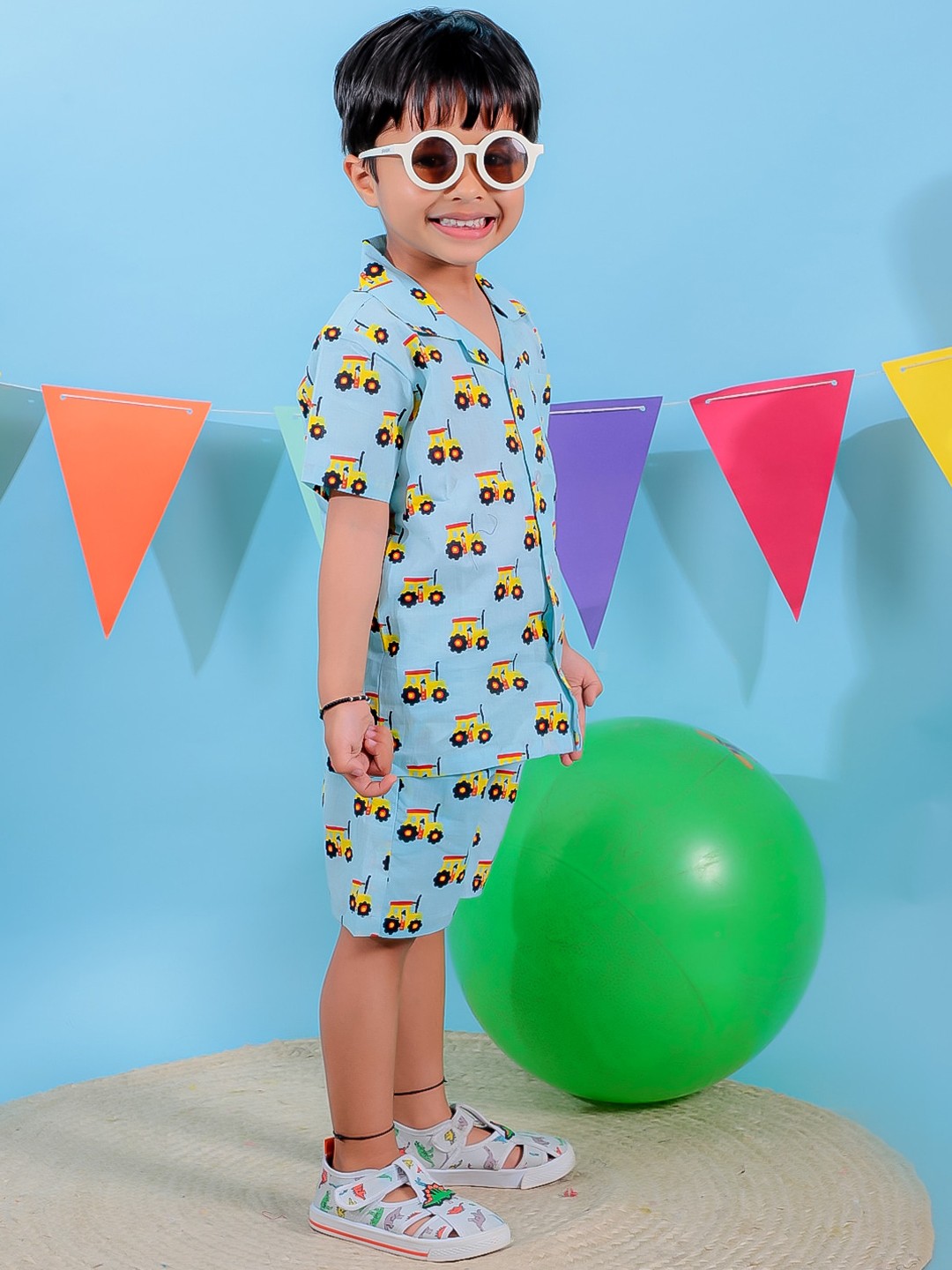 

Stuffie Land Boys Conversational Printed Pure Cotton Night suit, Blue