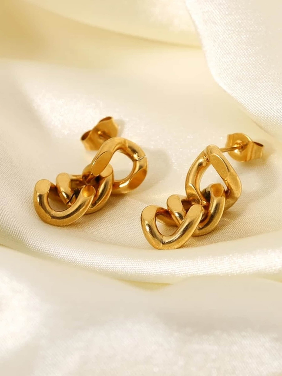 

Avyana Gold-Plated Contemporary Drop Earrings
