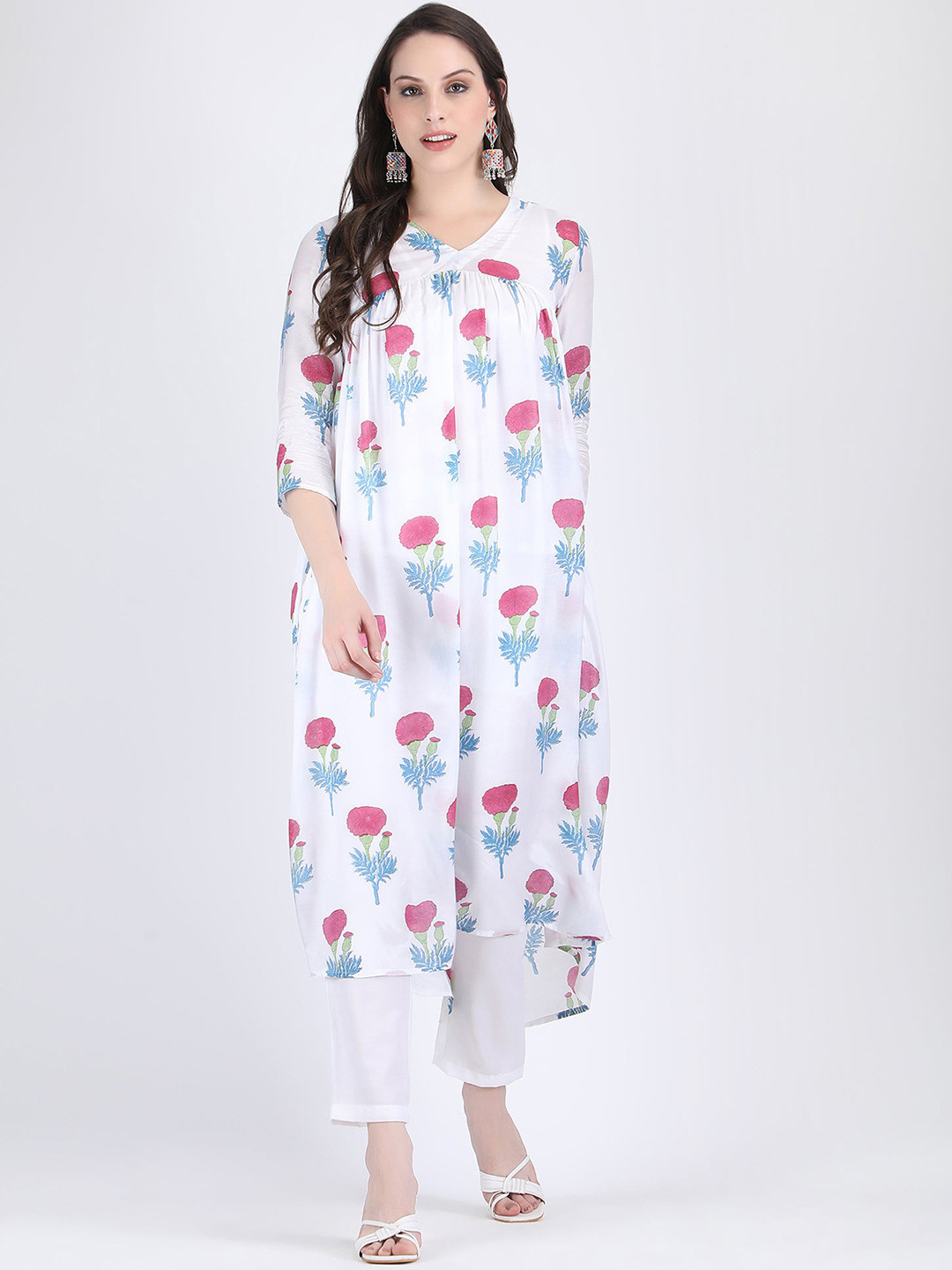 

HUE & HIDE Floral Printed V-Neck A-Line Kurta, White