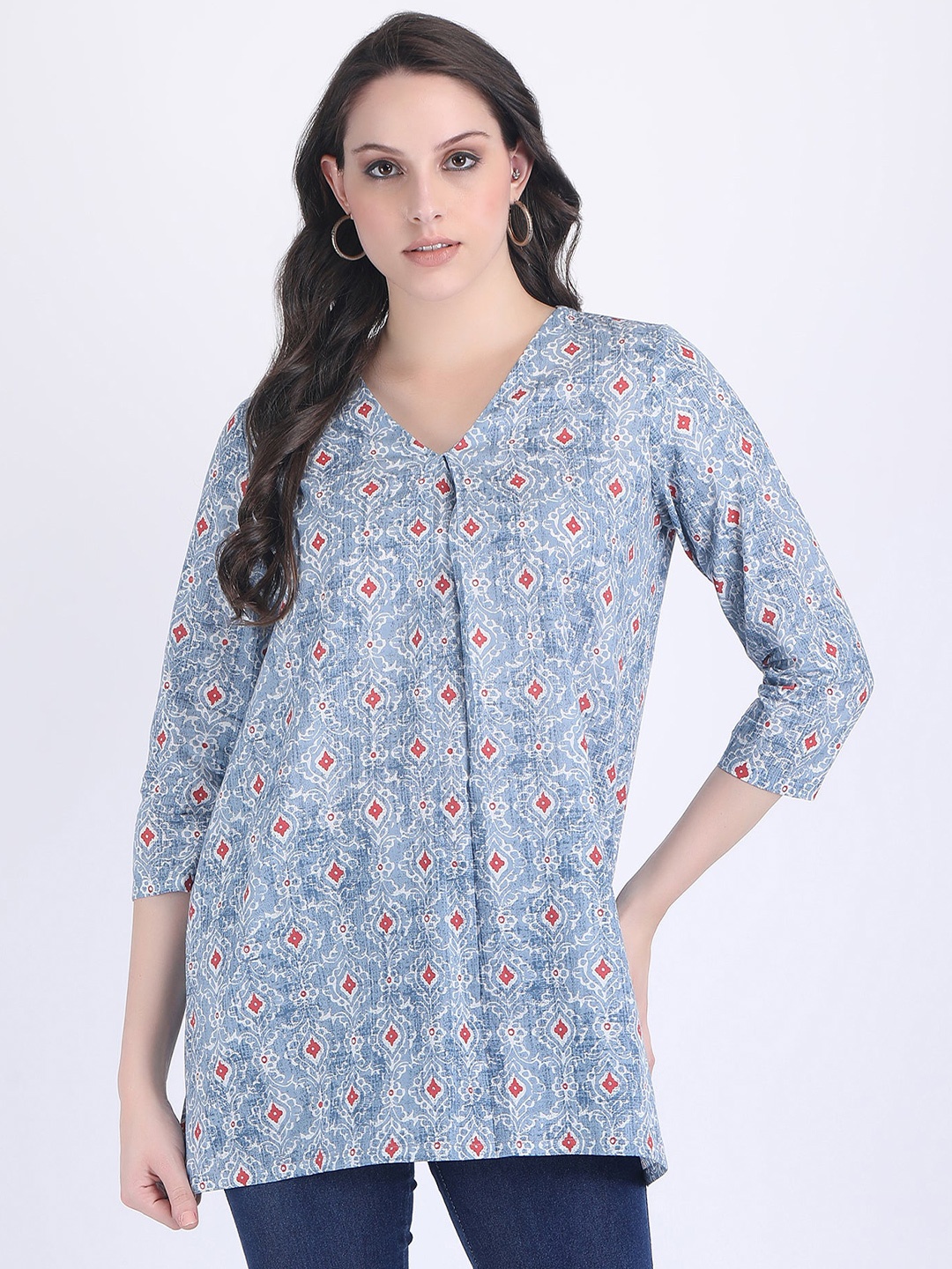 

HUE & HIDE Floral Printed V-Neck A-Line Kurti, Blue