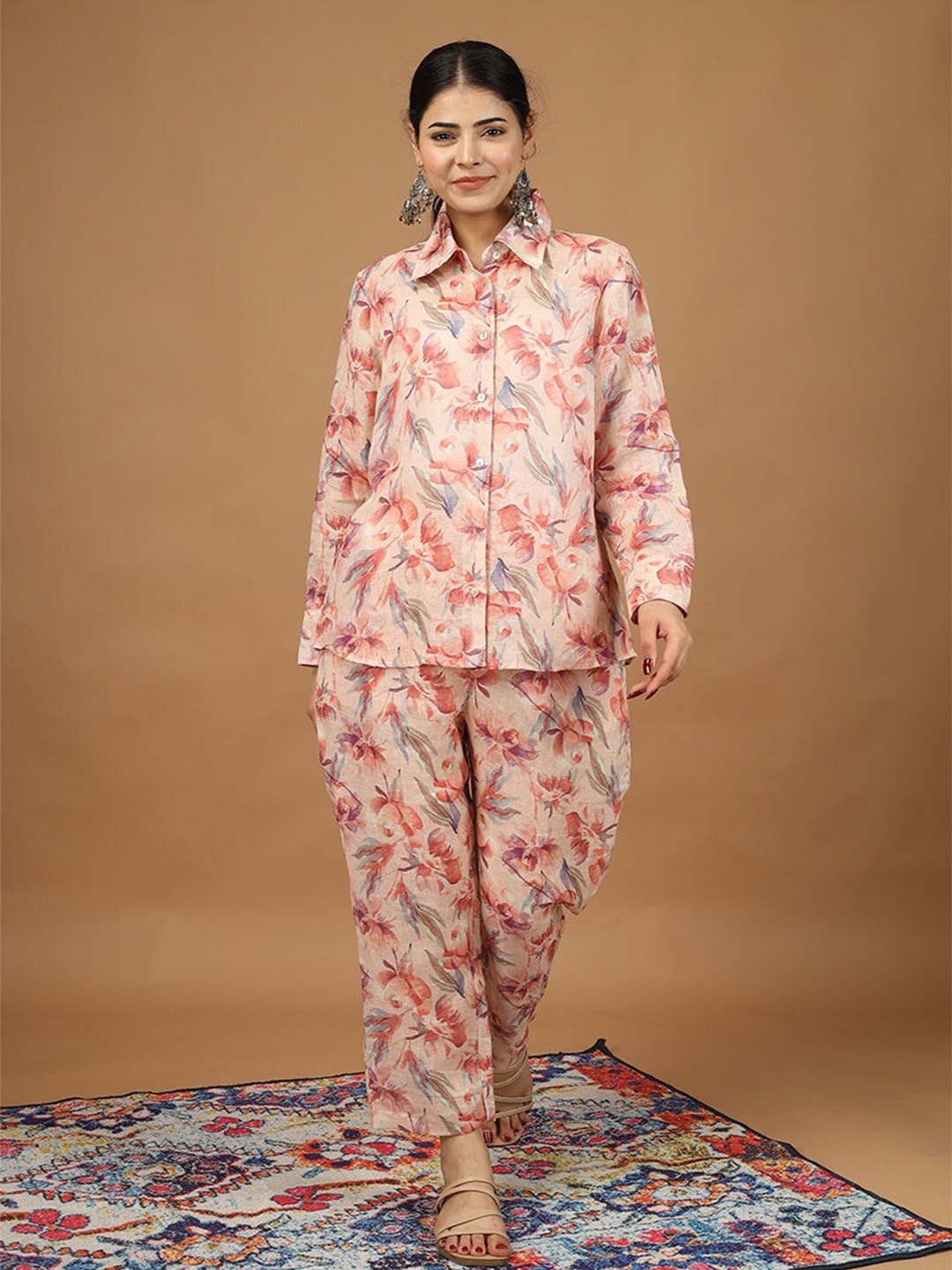 

HUE & HIDE Floral Printed Shirt Collar Shirt & Trouser, Red