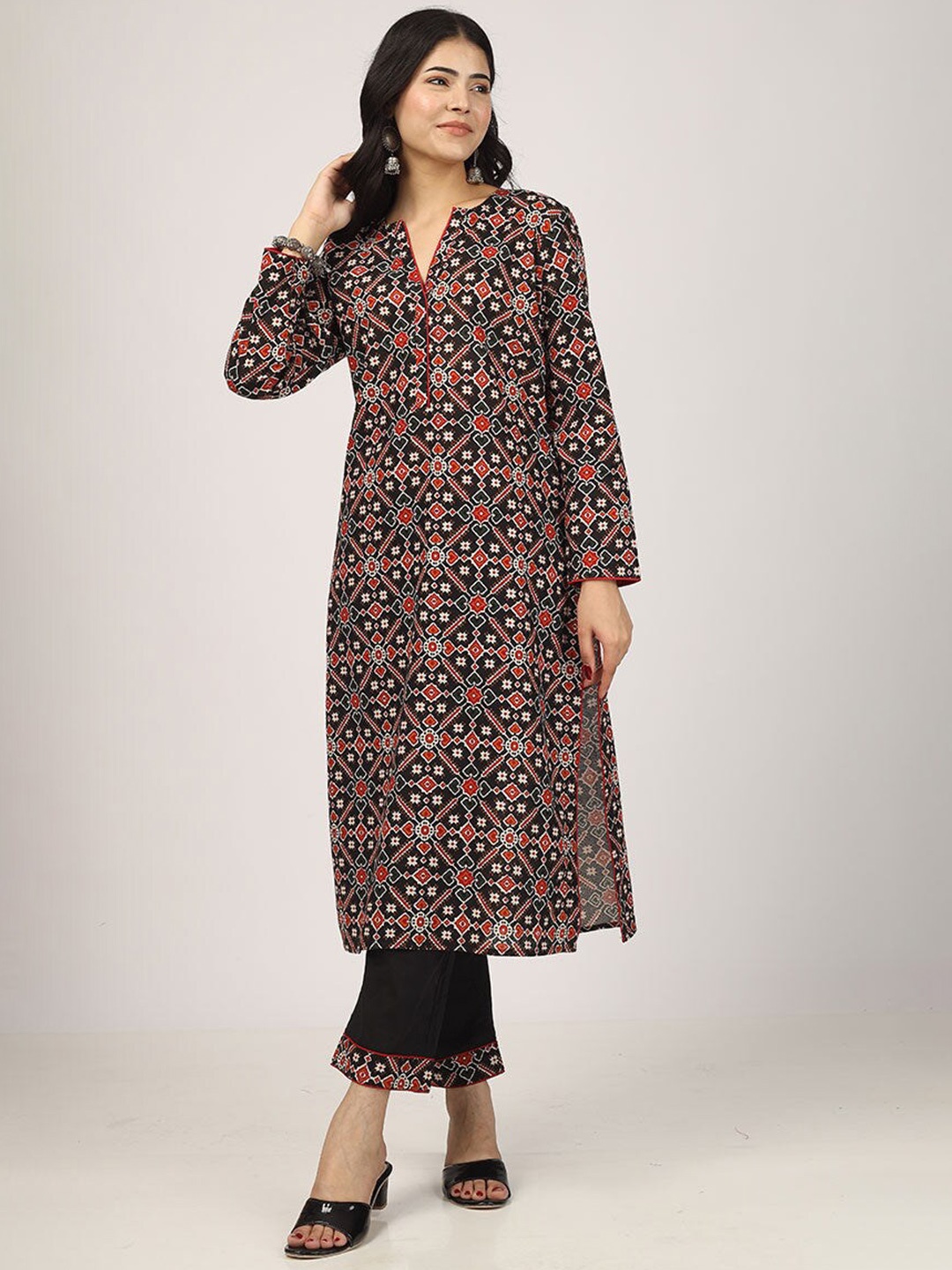 

HUE & HIDE Ethnic Motifs Printed Pure Cotton Kurta With Trouser, Black