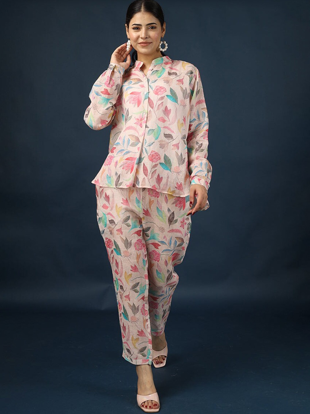 

HUE & HIDE Floral Printed Mandarin Collar Linen Shirt with Trousers, Pink