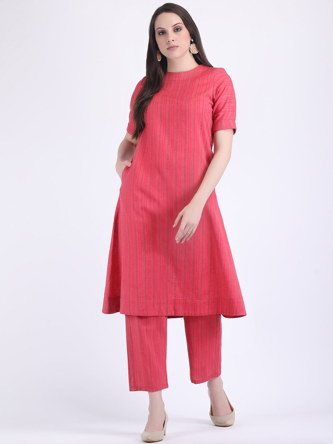 

HUE & HIDE Striped A-Line Kurta With Trouser, Maroon