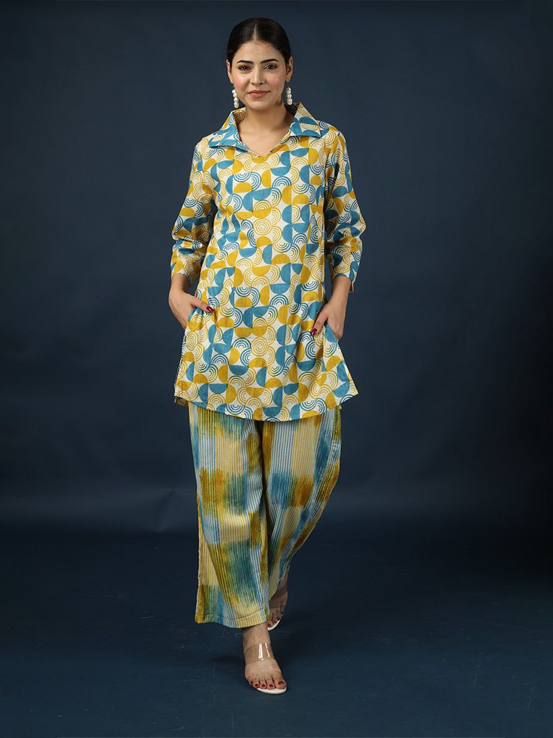 

HUE & HIDE Geometric Printed Shirt Collar Kurta With Palazzo, Yellow