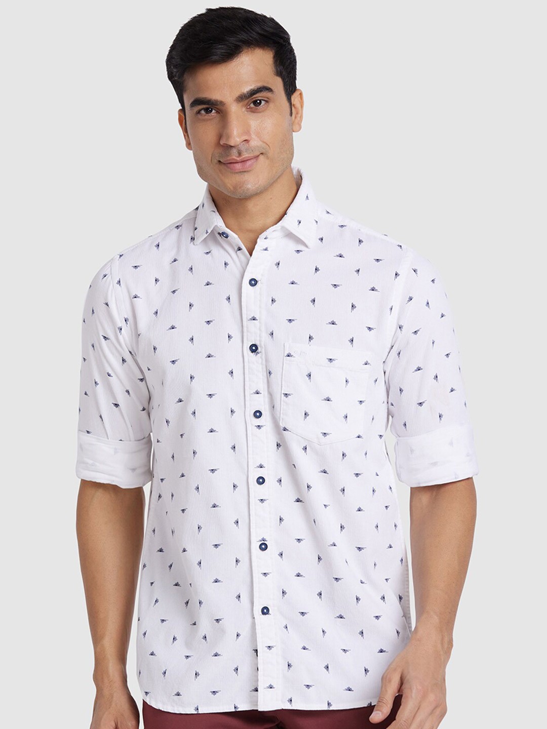 

ColorPlus Regular Fit Geometric Print Spread Collar Roll Up Sleeves Cotton Casual Shirt, White