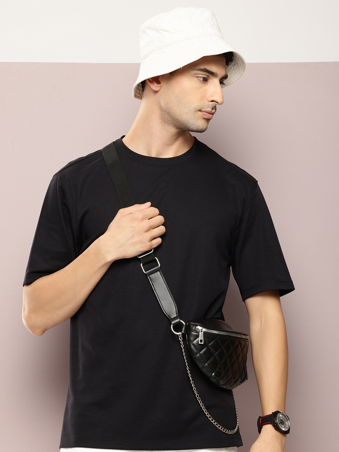 

Kook N Keech Men Premium Relaxed Fit T-shirt, Black