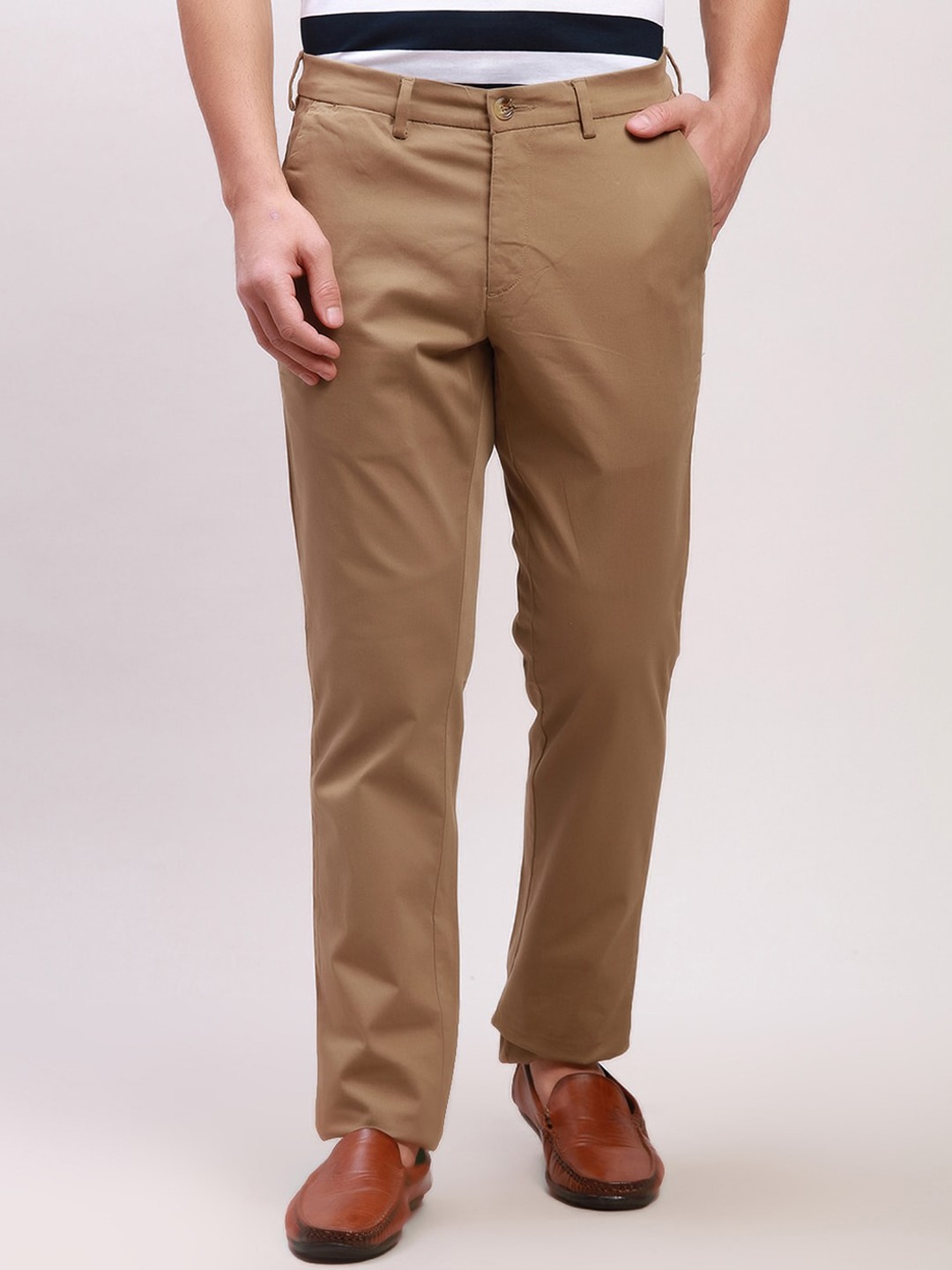 

ColorPlus Men Solid Mid-Rise Regular Fit Cotton Trousers, Brown