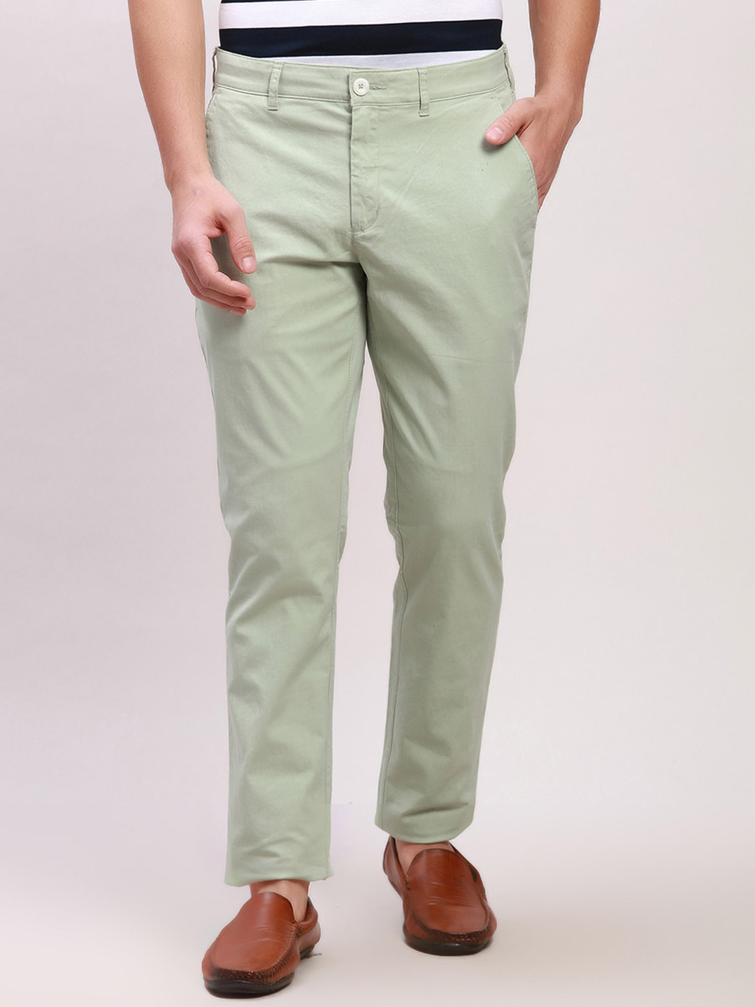 

ColorPlus Men Slim Fit Mid-Rise Regular Trousers, Green