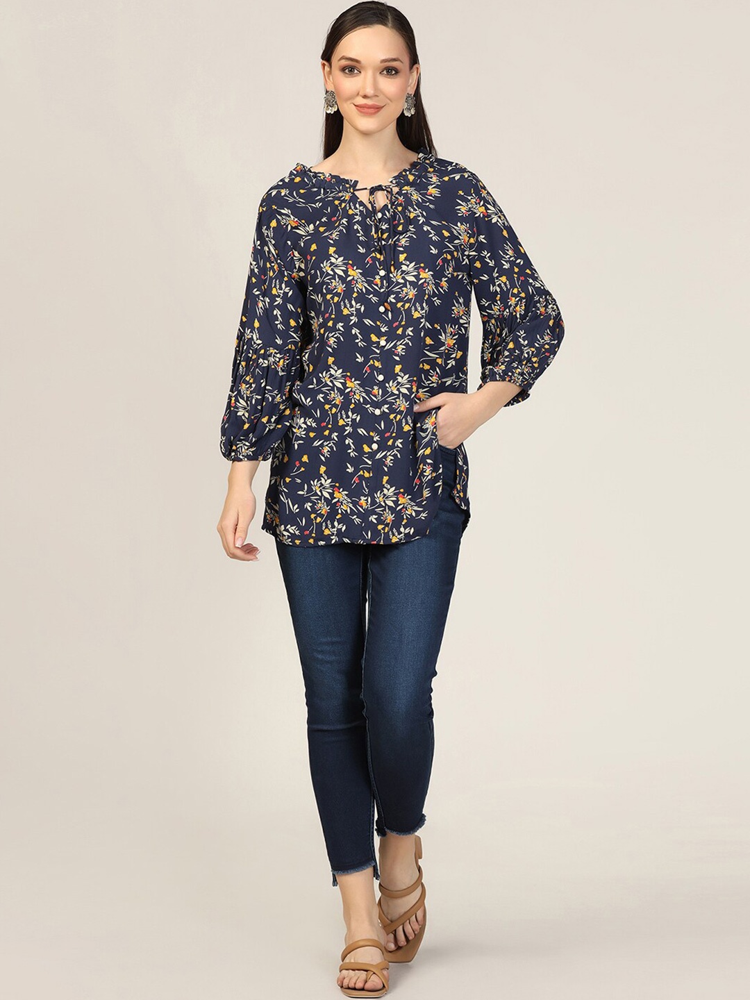 

Mustard Floral Print Tie-Up Neck Cuffed Sleeves Regular Top, Blue