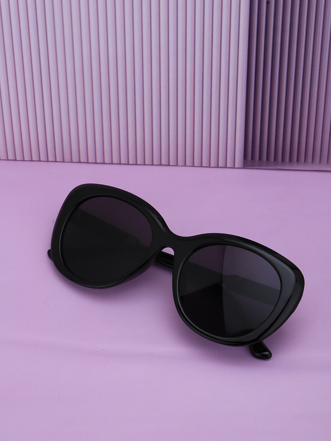 

Carlton London Women Butterfly Sunglasses with UV Protected Lens, Black