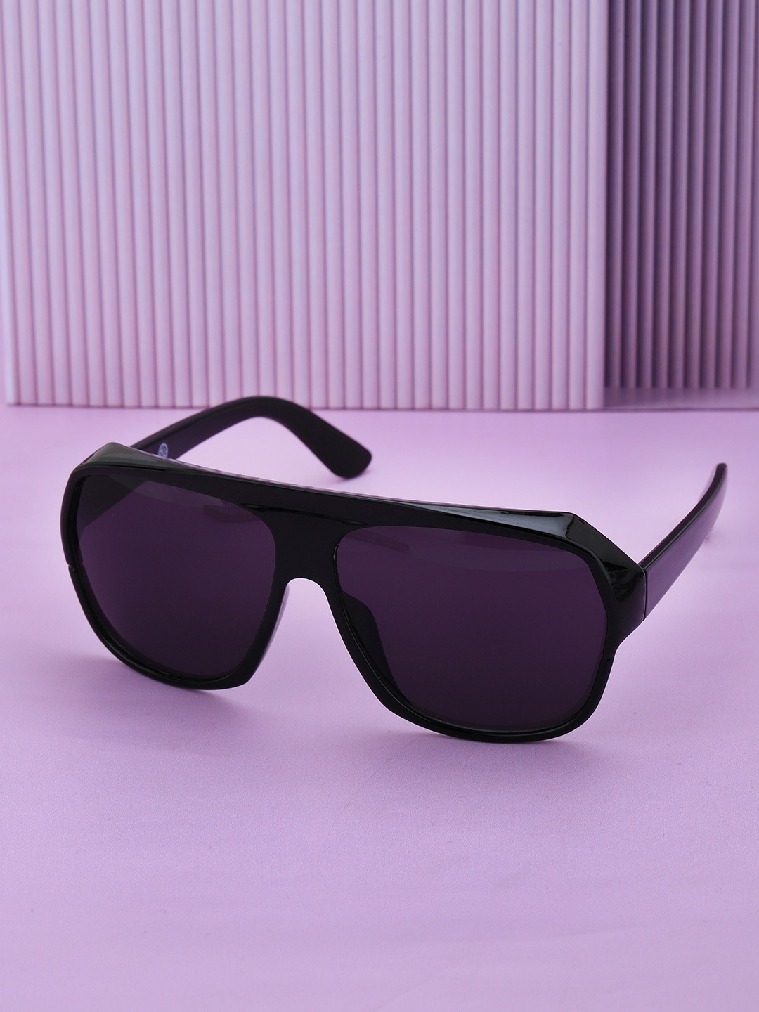 

Carlton London Women Oversized Sunglasses with UV Protected Lens, Black
