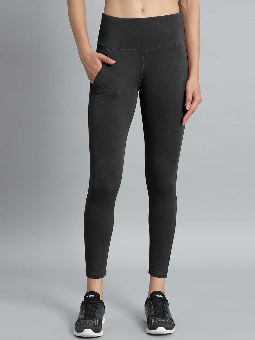 

Mehrang Women Ankle Length Training Tights, Black