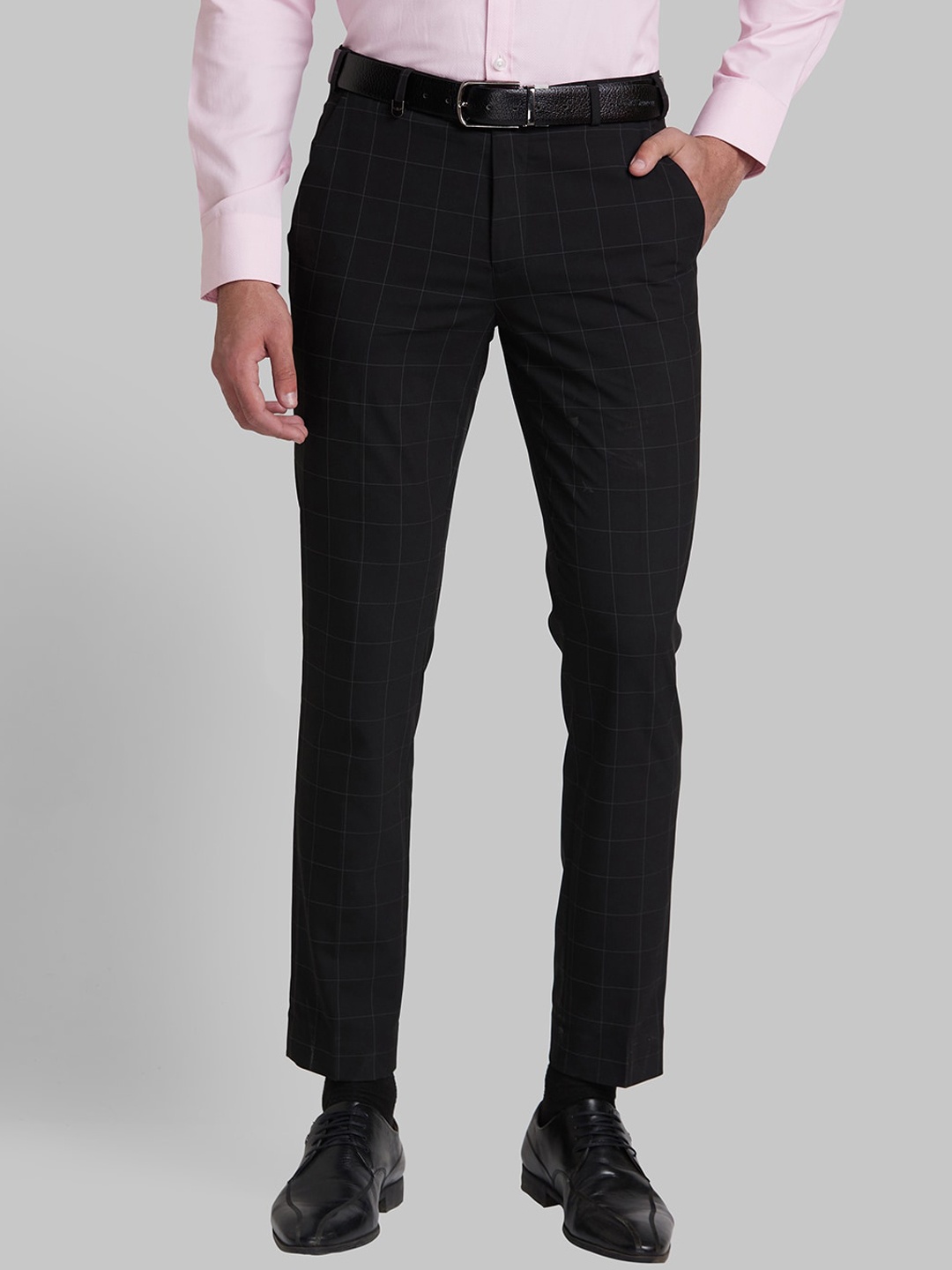 

Park Avenue Men Checked Slim Fit Formal Trousers, Black