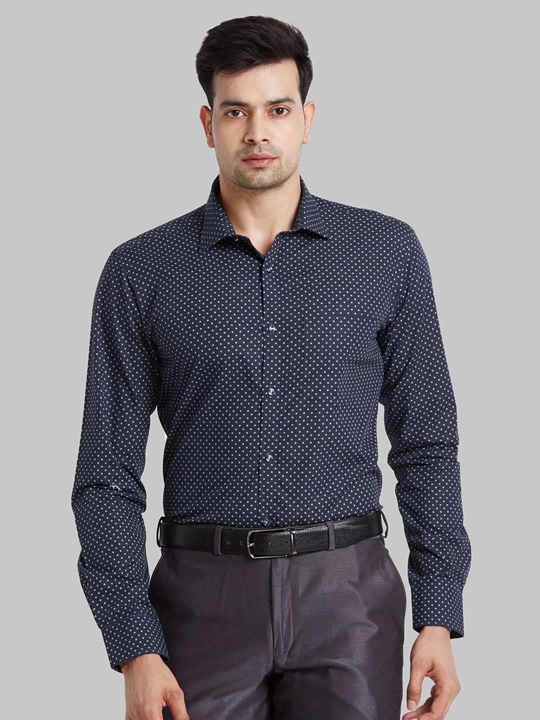 

Park Avenue Micro Ditsy Printed Slim Fit Opaque Formal Shirt, Black