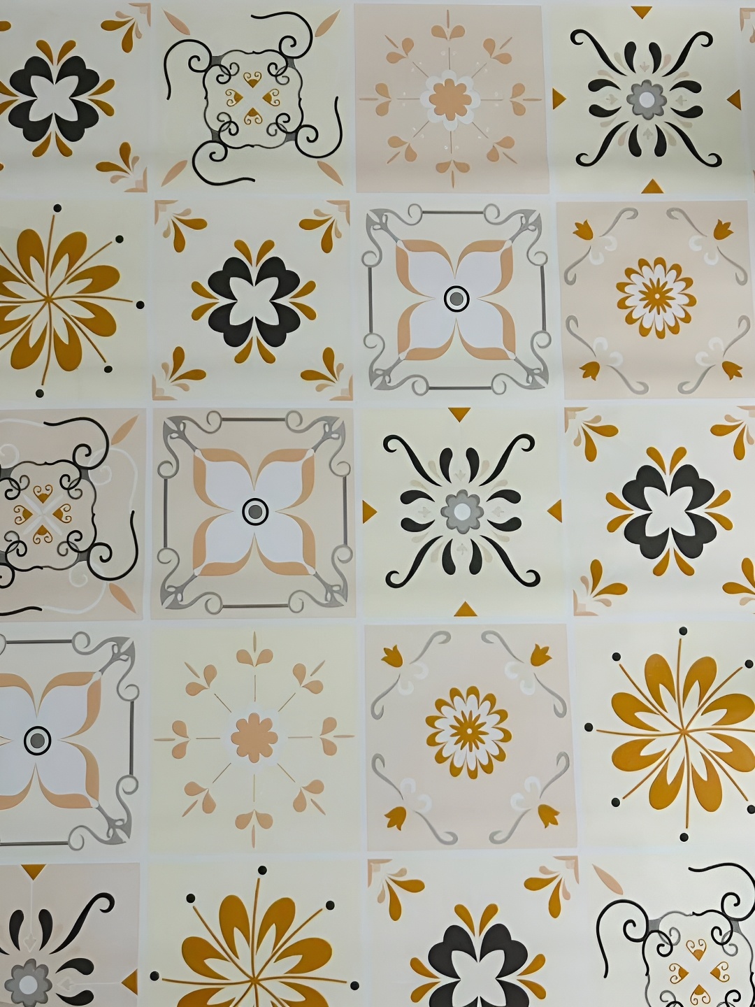 

Jaamso Royals Brown & Black Printed Self-Adhesive Wallpaper