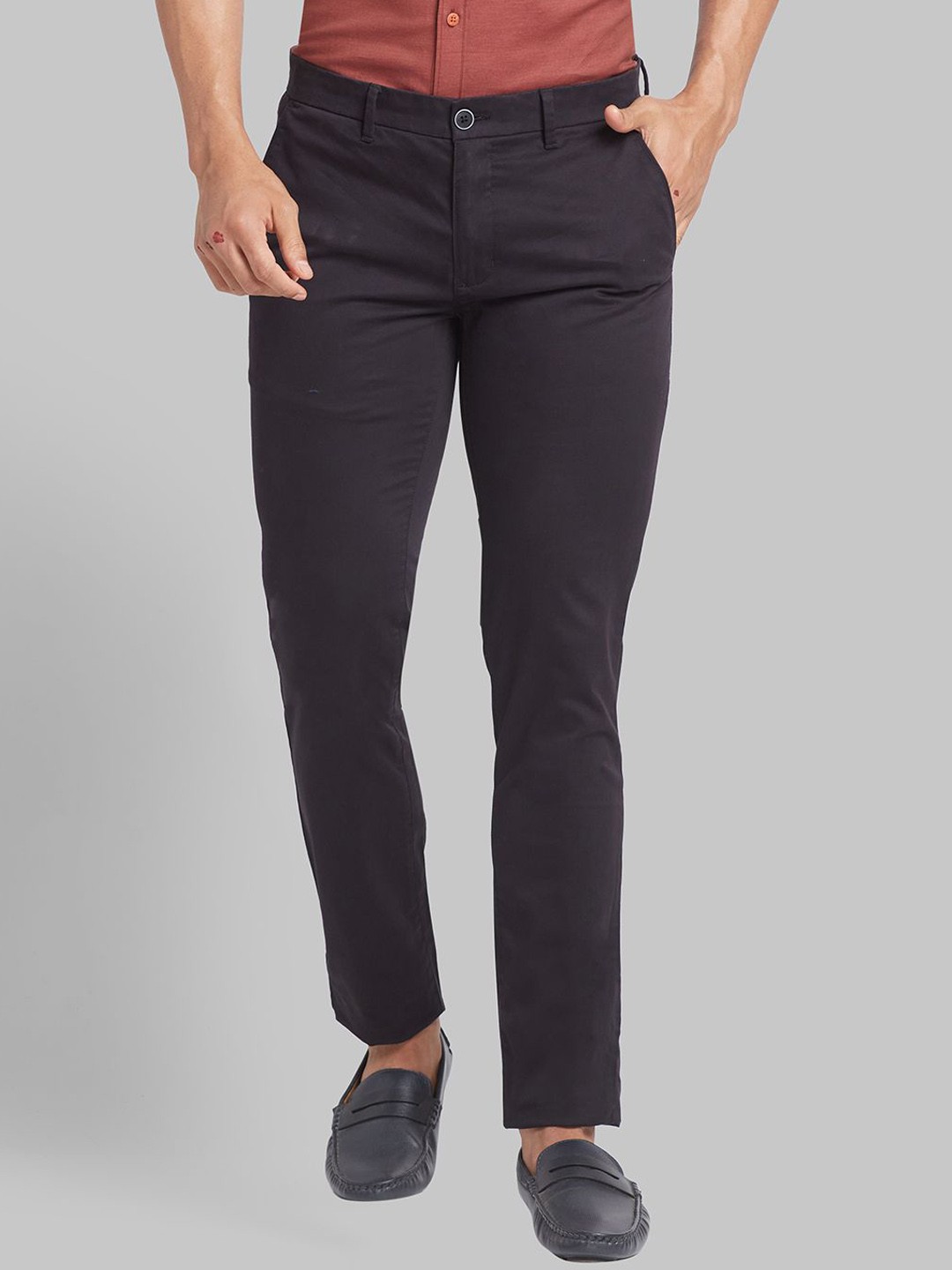 

Parx Textured Slim Fit Mid-Rise Cotton Regular Trousers, Black