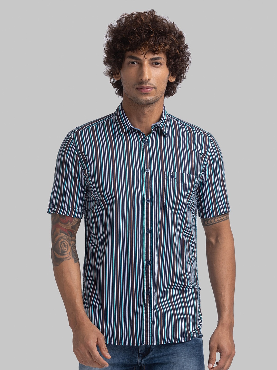 

Parx Slim Fit Opaque Vertical Stripes Opaque Cotton Casual Shirt, Green