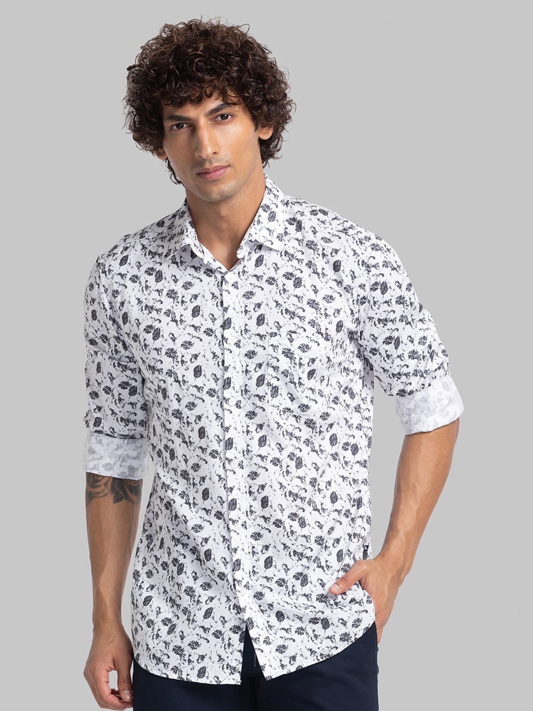 

Parx Slim Fit Floral Printed Opaque Cotton Casual Shirt, Black