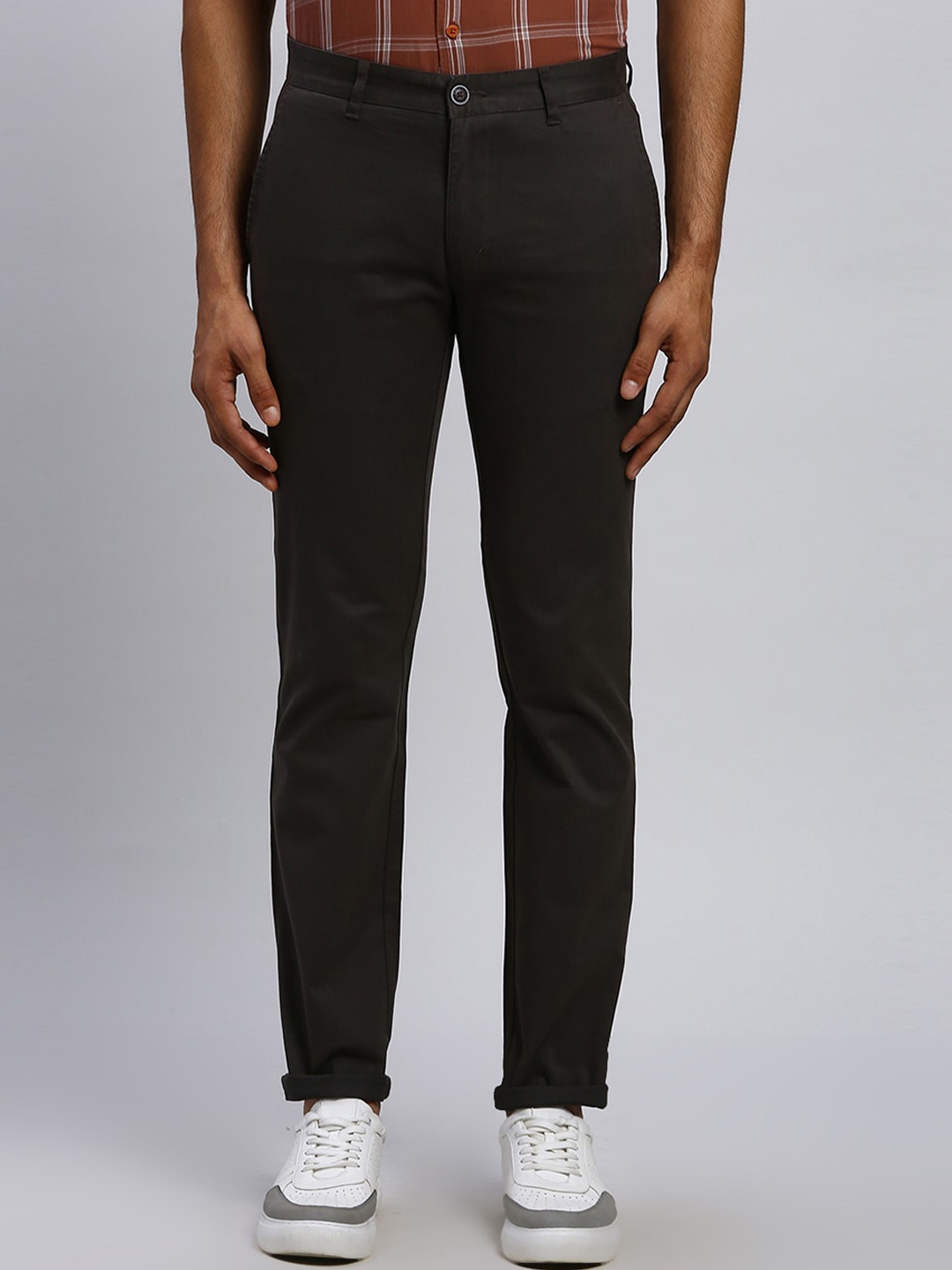 

Parx Tapered Fit Low-Rise Cotton Regular Trousers, Green
