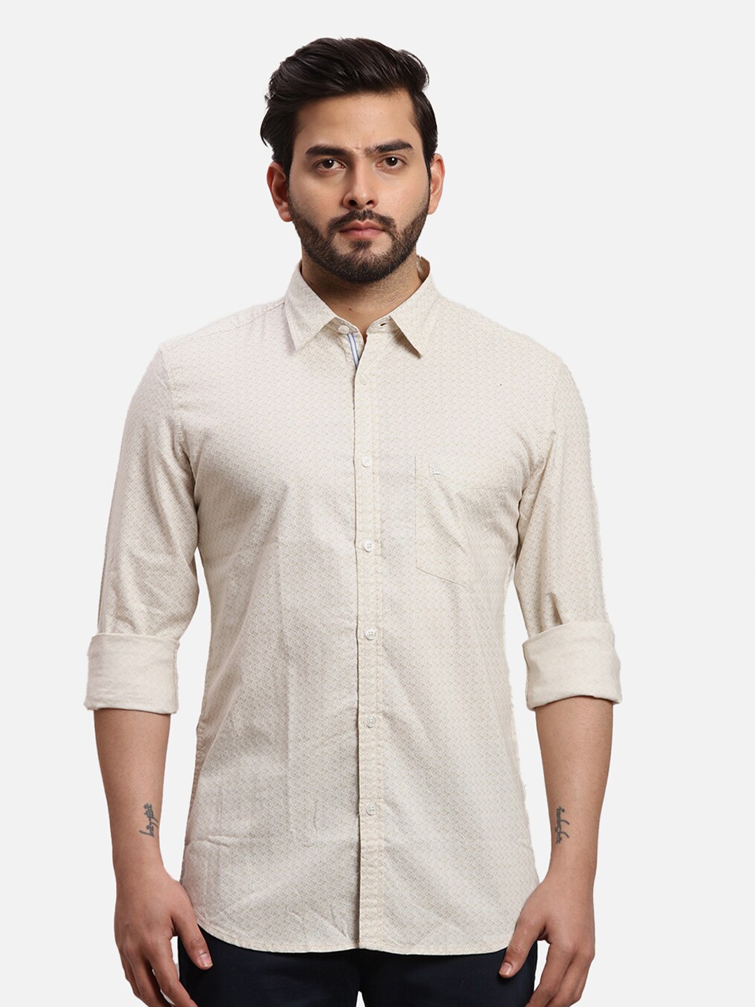 

Parx Slim Fit Geometric Printed Cutaway Collar Pure Cotton Casual Shirt, Beige