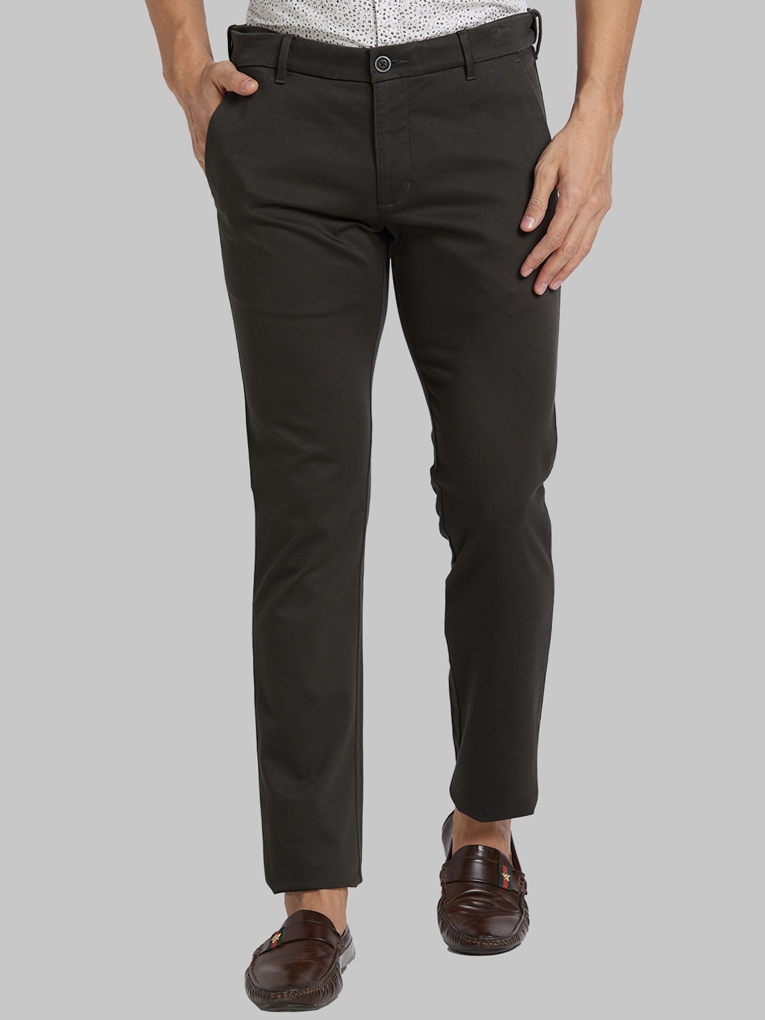 

Parx Men Tapered Fit Cotton Mid-Rise Trousers, Green
