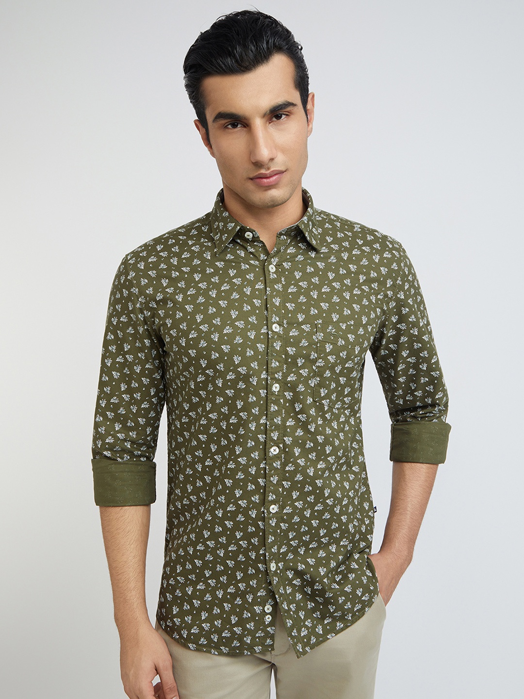 

Parx Slim Fit Floral Printed Spread Collar Casual Shirt, Green