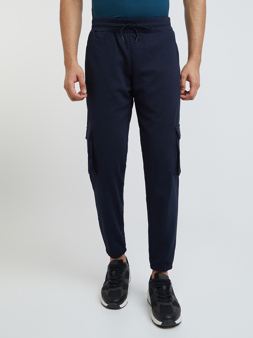 

Parx Men Mid Rise Joggers, Blue