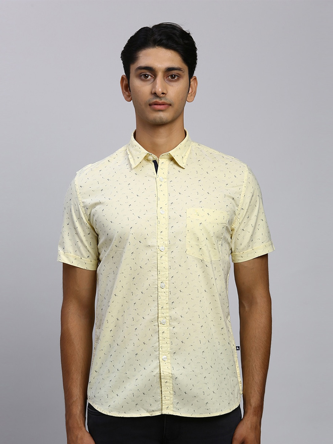 

Parx Slim Fit Micro Ditsy Printed Cotton Casual Shirt, Yellow