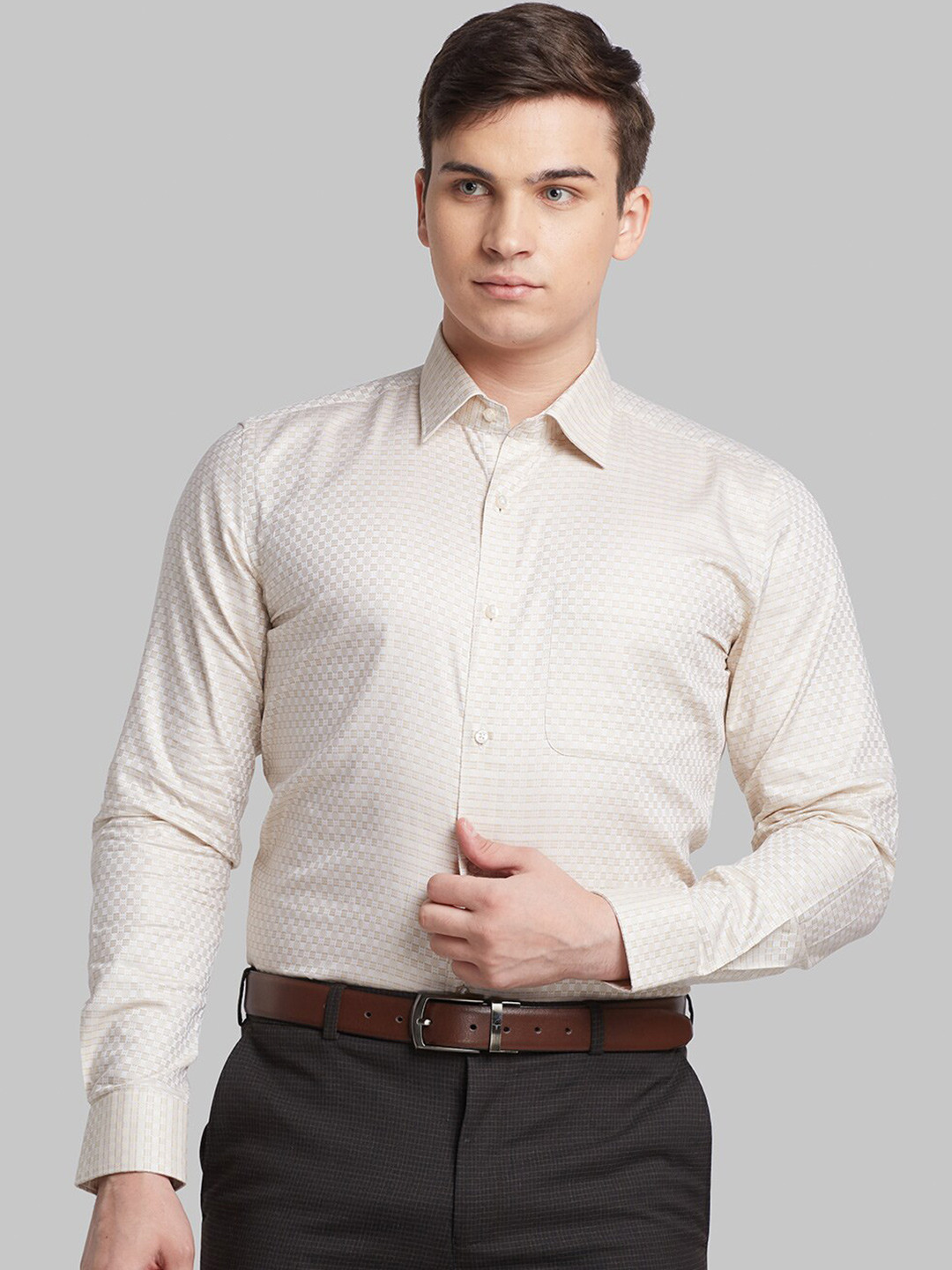 

Raymond Geometric Printed Contemporary-Fit Pure Cotton Formal Shirt, Beige