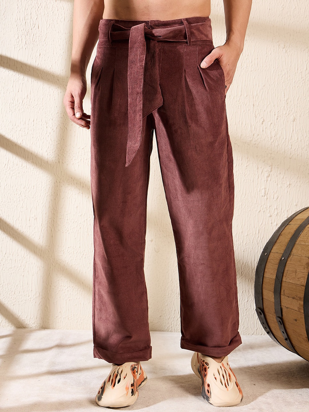 

FUGAZEE Men Brown Relaxed High-Rise Corduroy Pleated Cotton Trousers