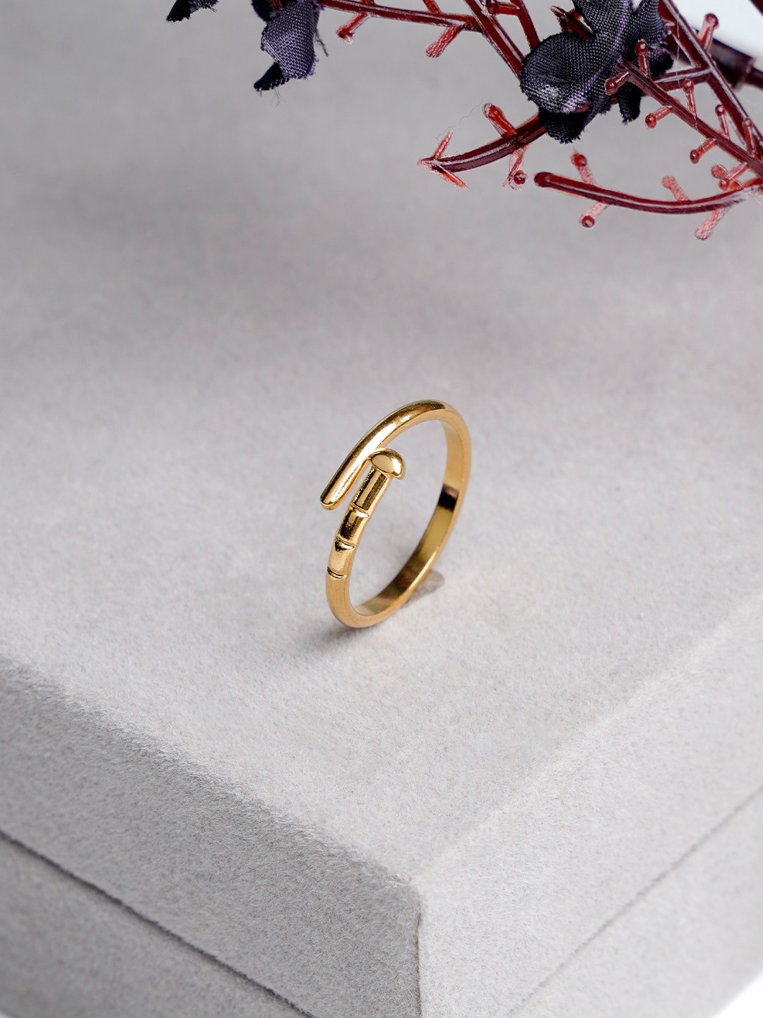 

SWASHAA 18KT Gold-Plated Estee Finger Ring