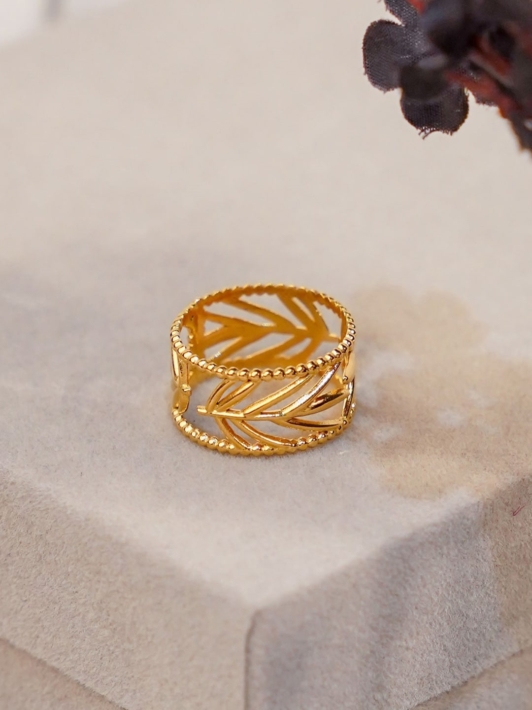 

SWASHAA 18KT Gold-Plated Bliss Finger Ring