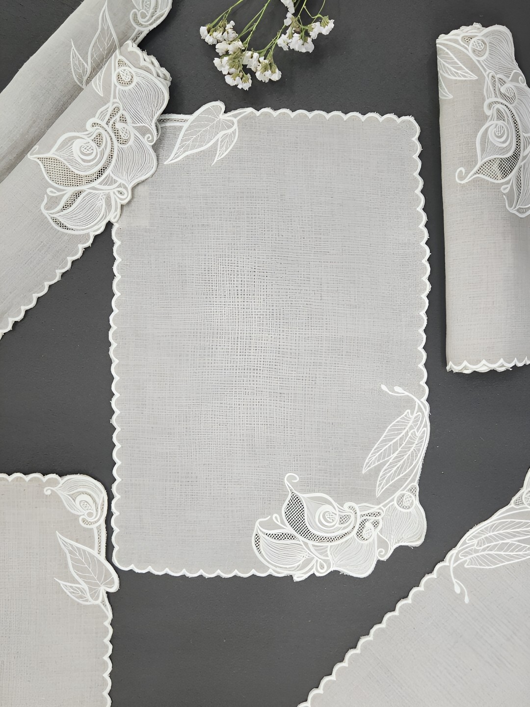 

DESIGN GAATHA Beige 6 Pieces Floral Embroidered Linen Table Placemats