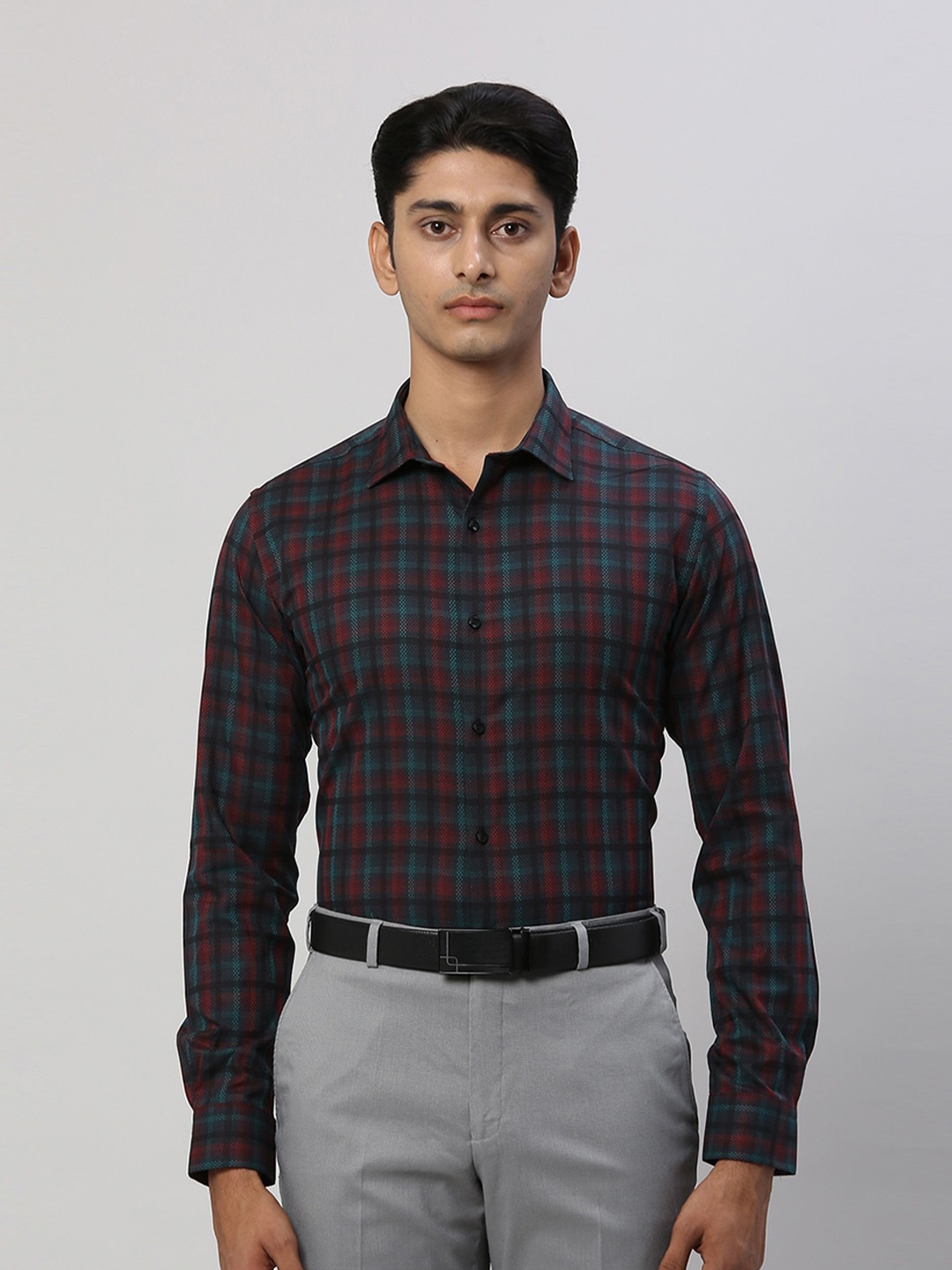 

Park Avenue Tartan Checked Slim Fit Cotton Opaque Formal Shirt, Red