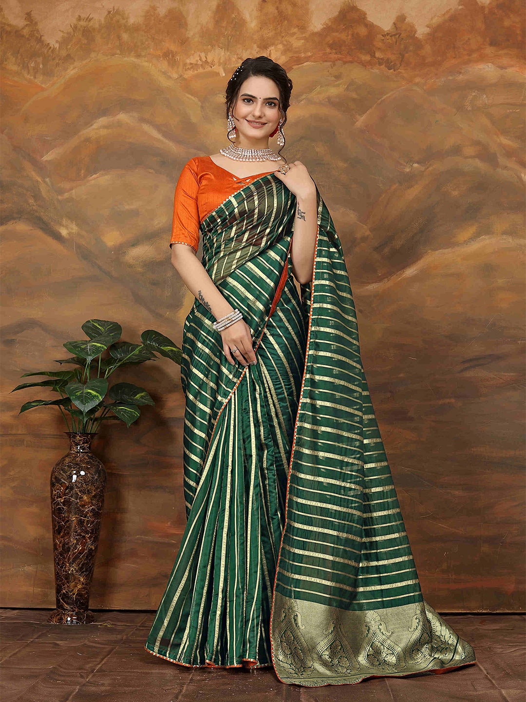 

Aagiri Woven Design Zari Organza Saree, Green