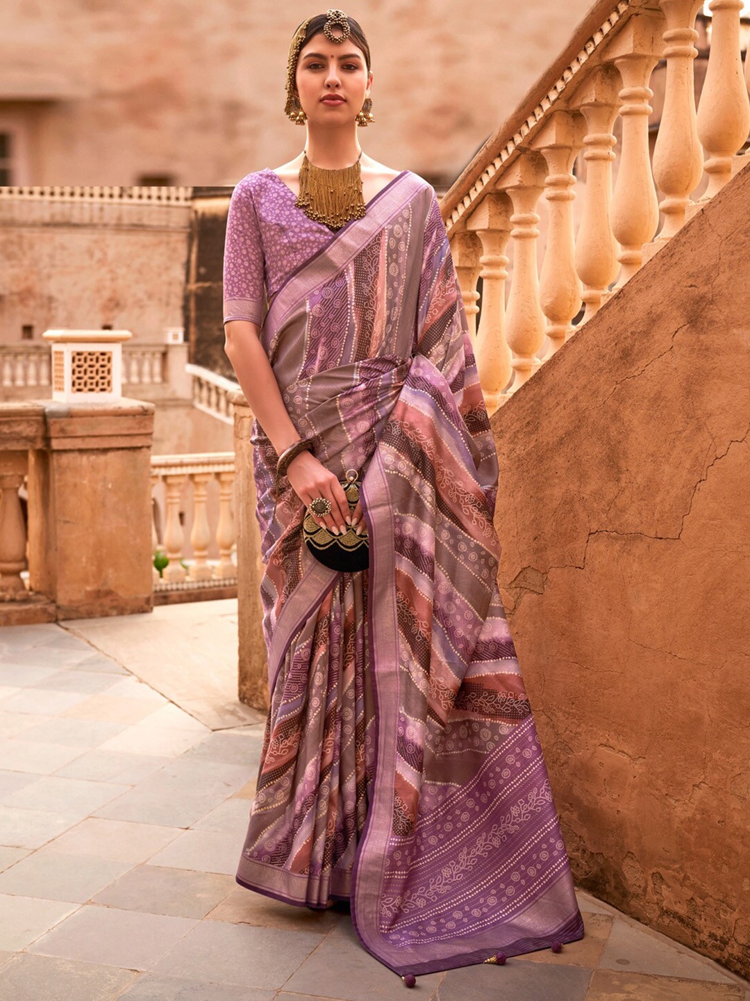 

Anouk Ethnic Motifs Zari Silk Blend Saree, Mauve