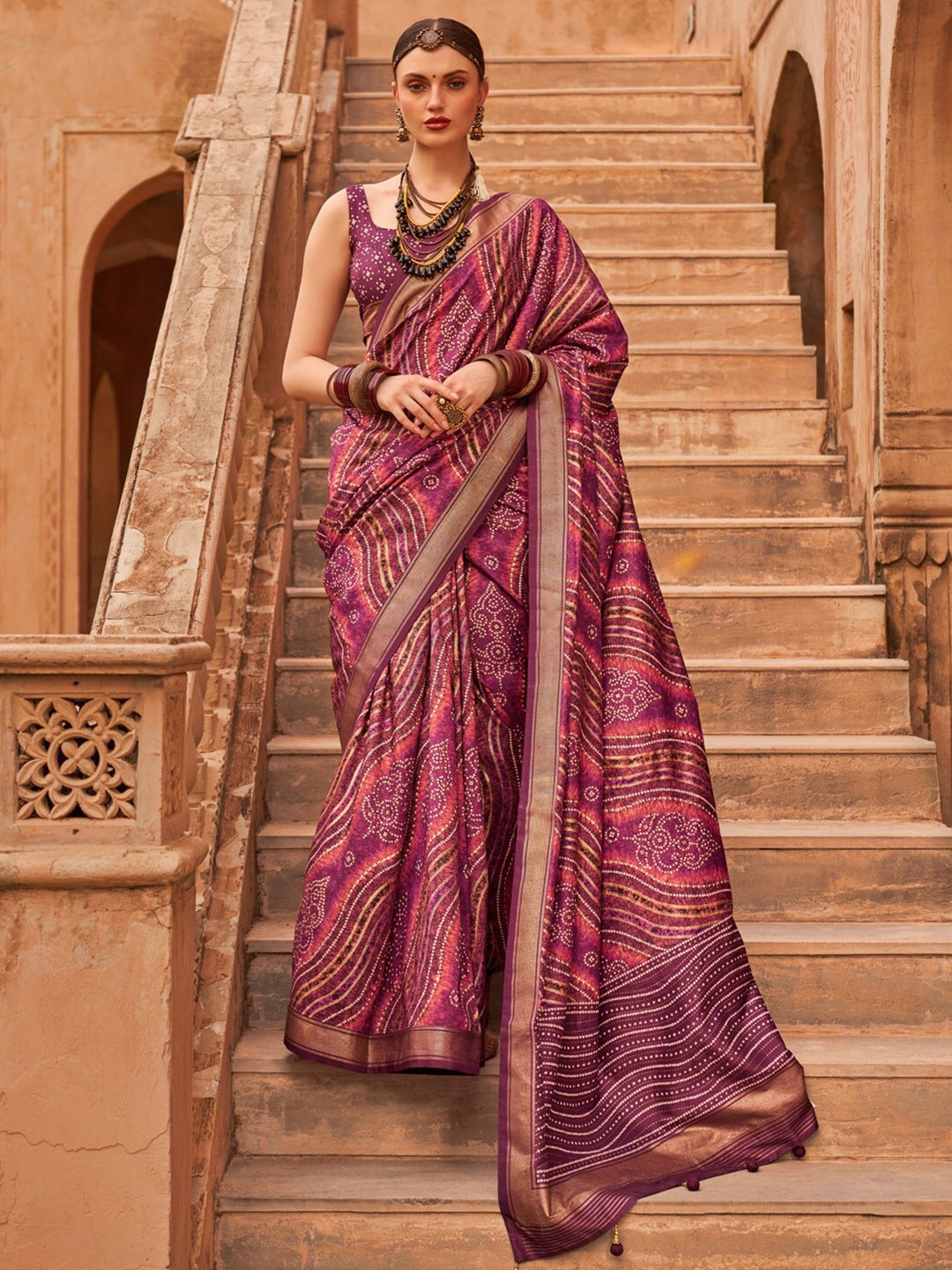 

Anouk Woven Design Silk Blend Banarasi Saree, Magenta