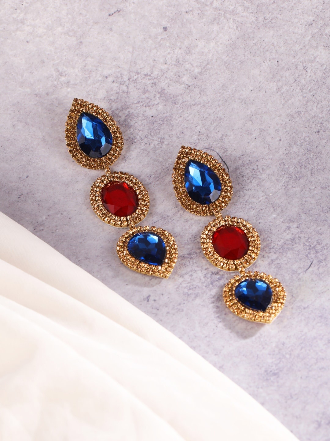 

DressBerry Red Gold-Plated Geometric Drop Earrings