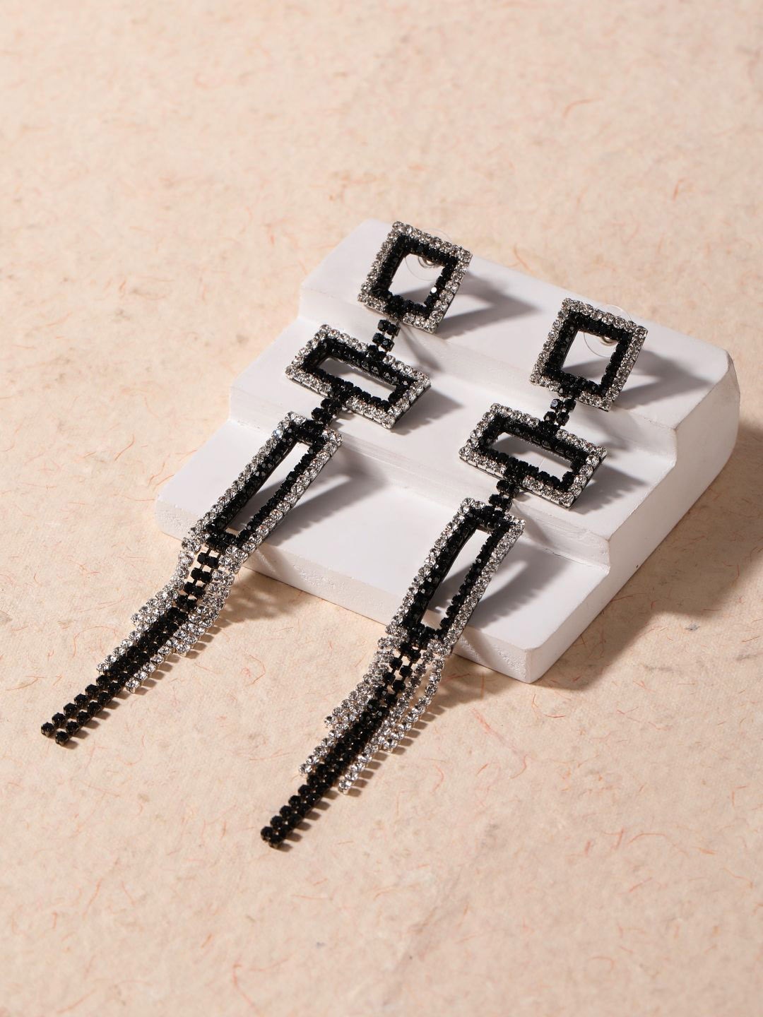 

DressBerry Silver Toned Rhinestone Silver Plated Drop Earrings