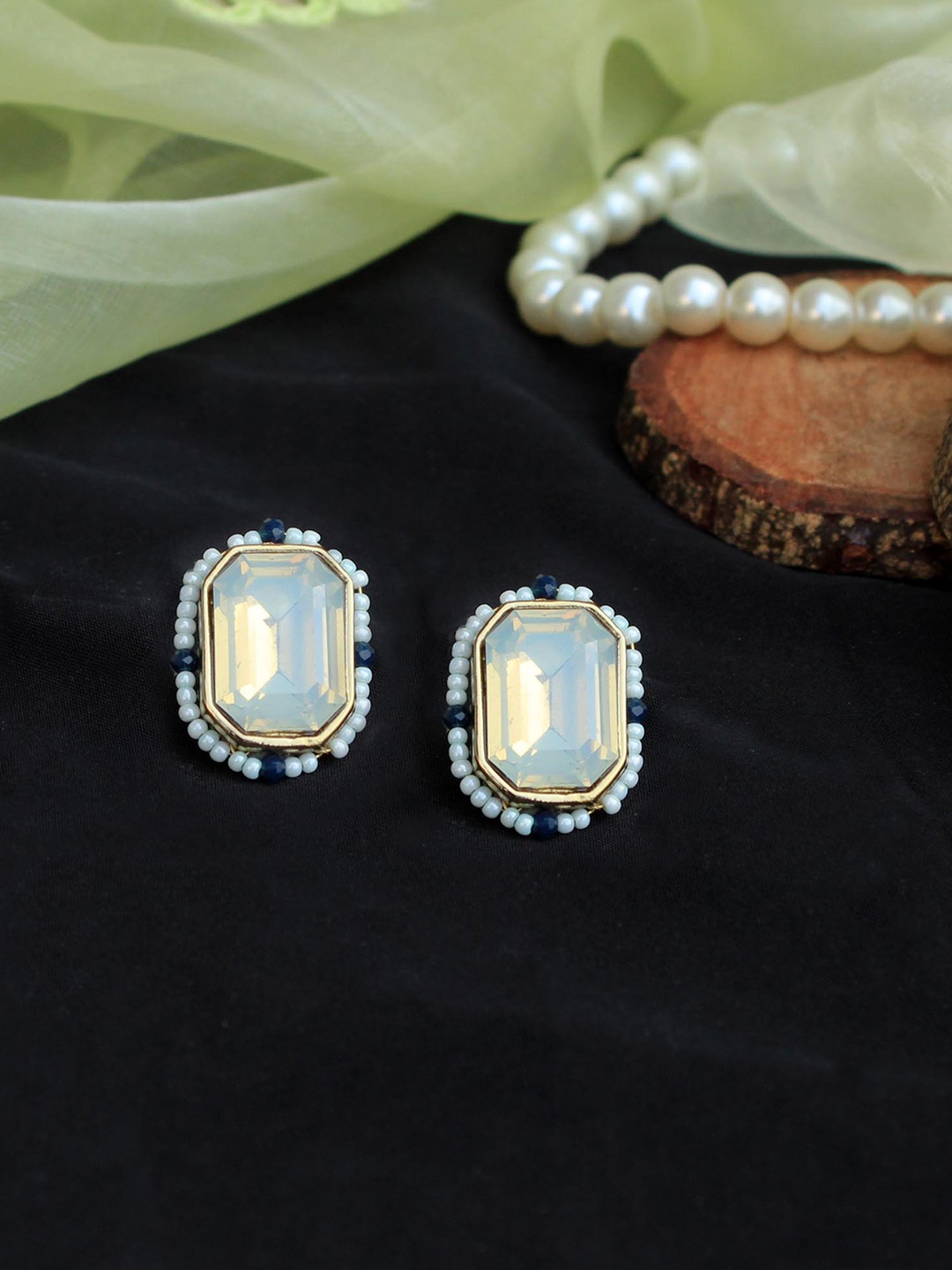 

BeAbhika Gold-Plated Crystal Studded & Beaded Earrings