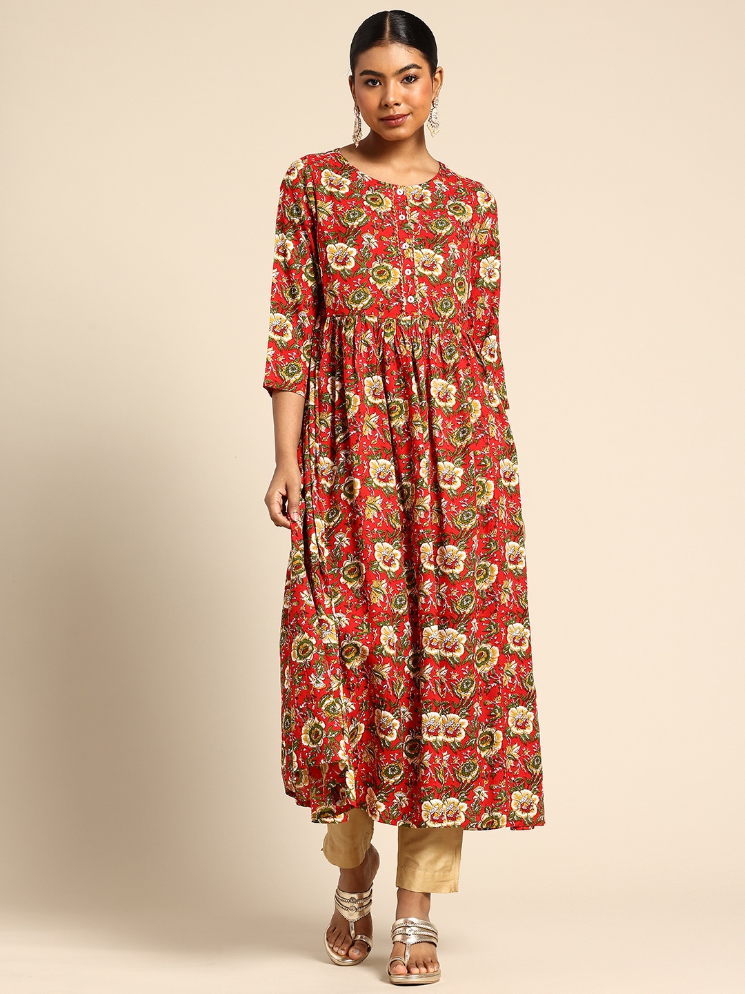 

A&K Floral Printed Kurta with Gotta Patti Detail, Red