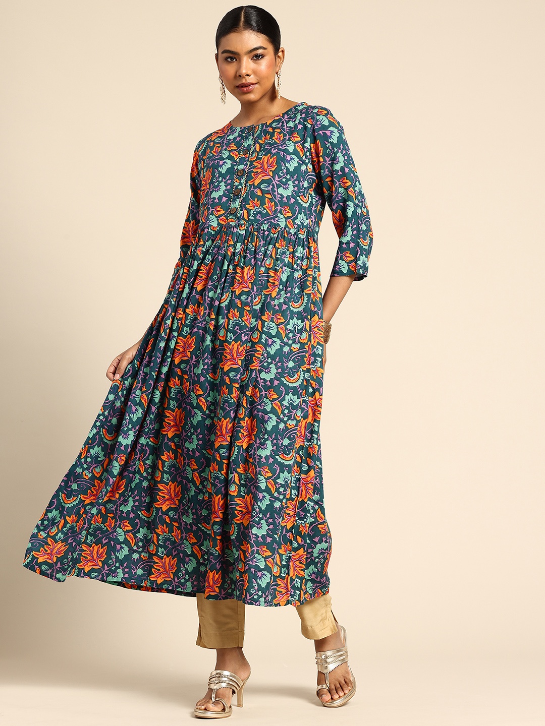 

A&K Floral Printed Kurta with Gotta Patti Detail, Blue