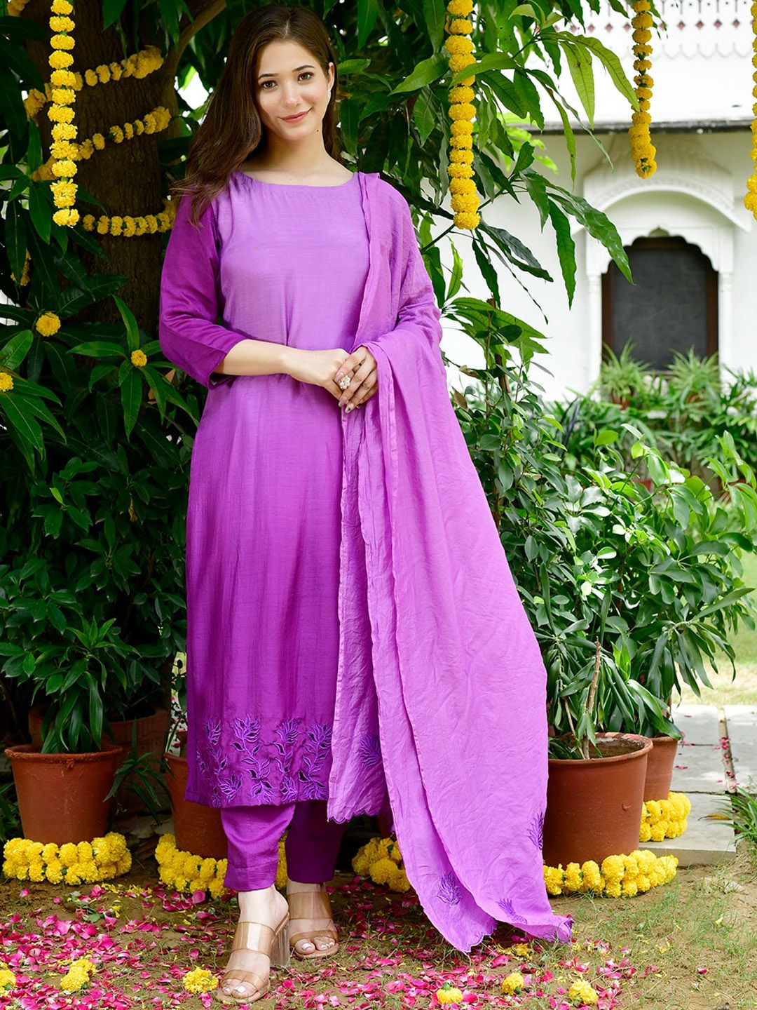 

ROOHANIYAT Ombre Printed Regular Kurta with Pyjamas & With Dupatta, Purple