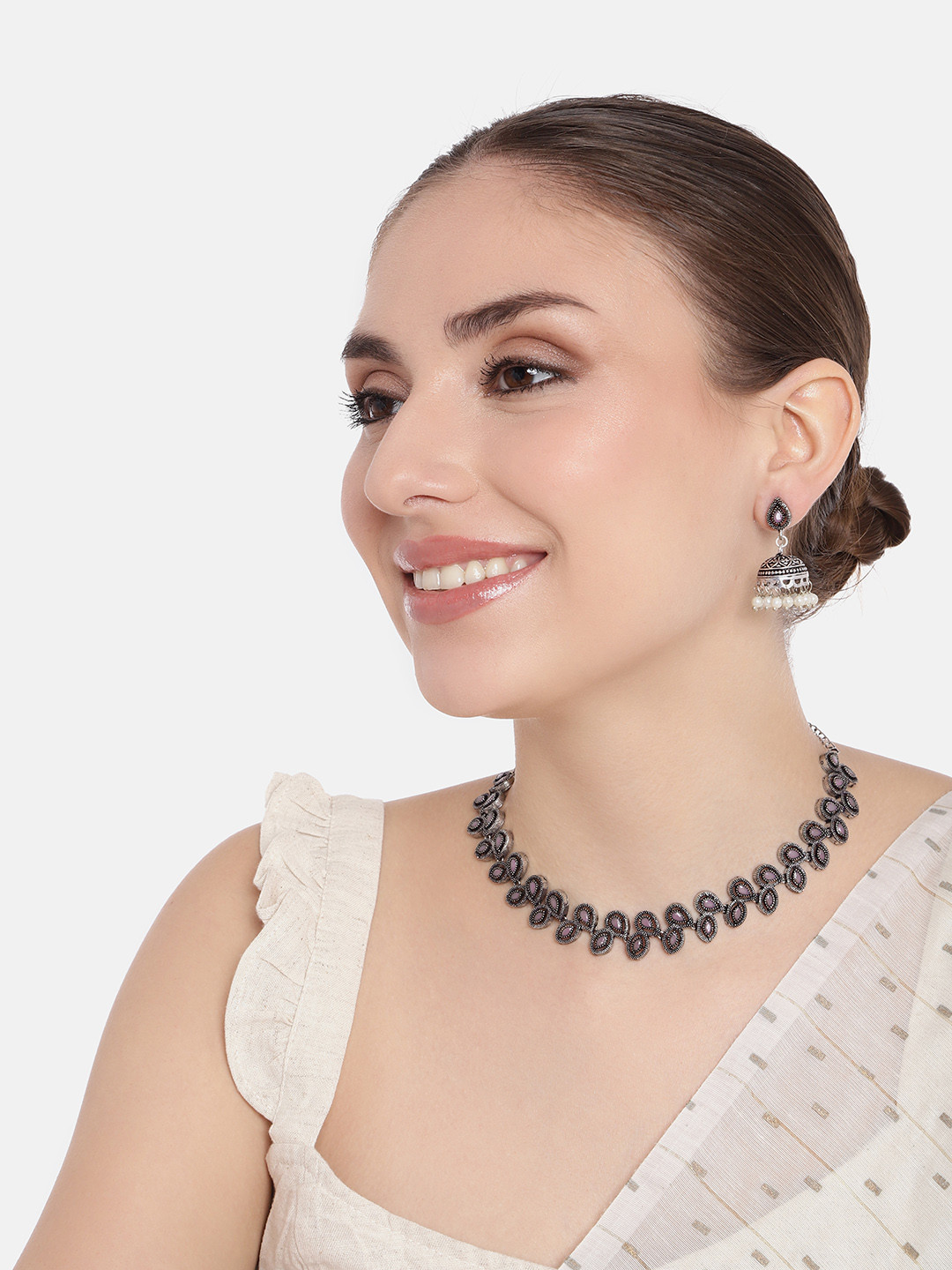 

AITIHYA Women Silver-Plated Stones-Studded Oxidised Jewellery Set, Purple