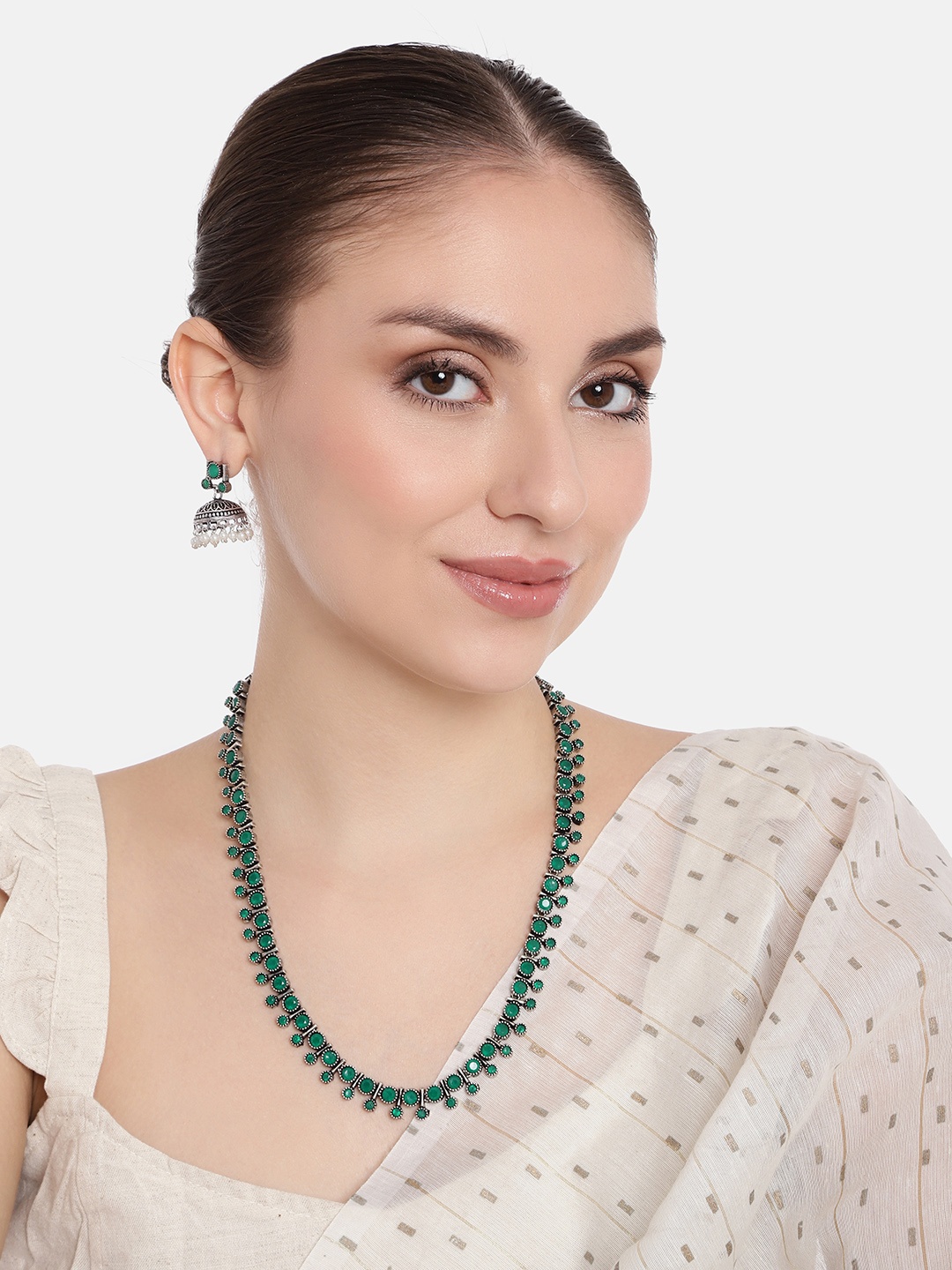 

AITIHYA Women Silver-Plated Stones-Studded Oxidised Jewellery Set, Green