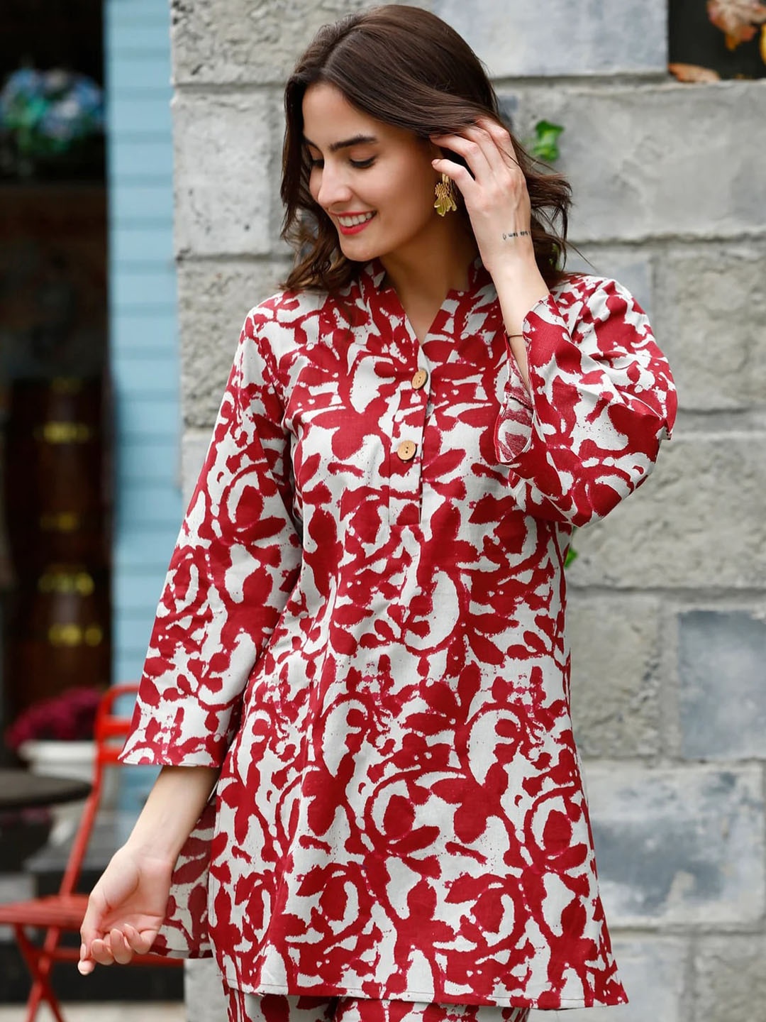 

Siya Fashion Printed Mandarin Collar Neck Top & Flared Palazzo Co-Ords, White